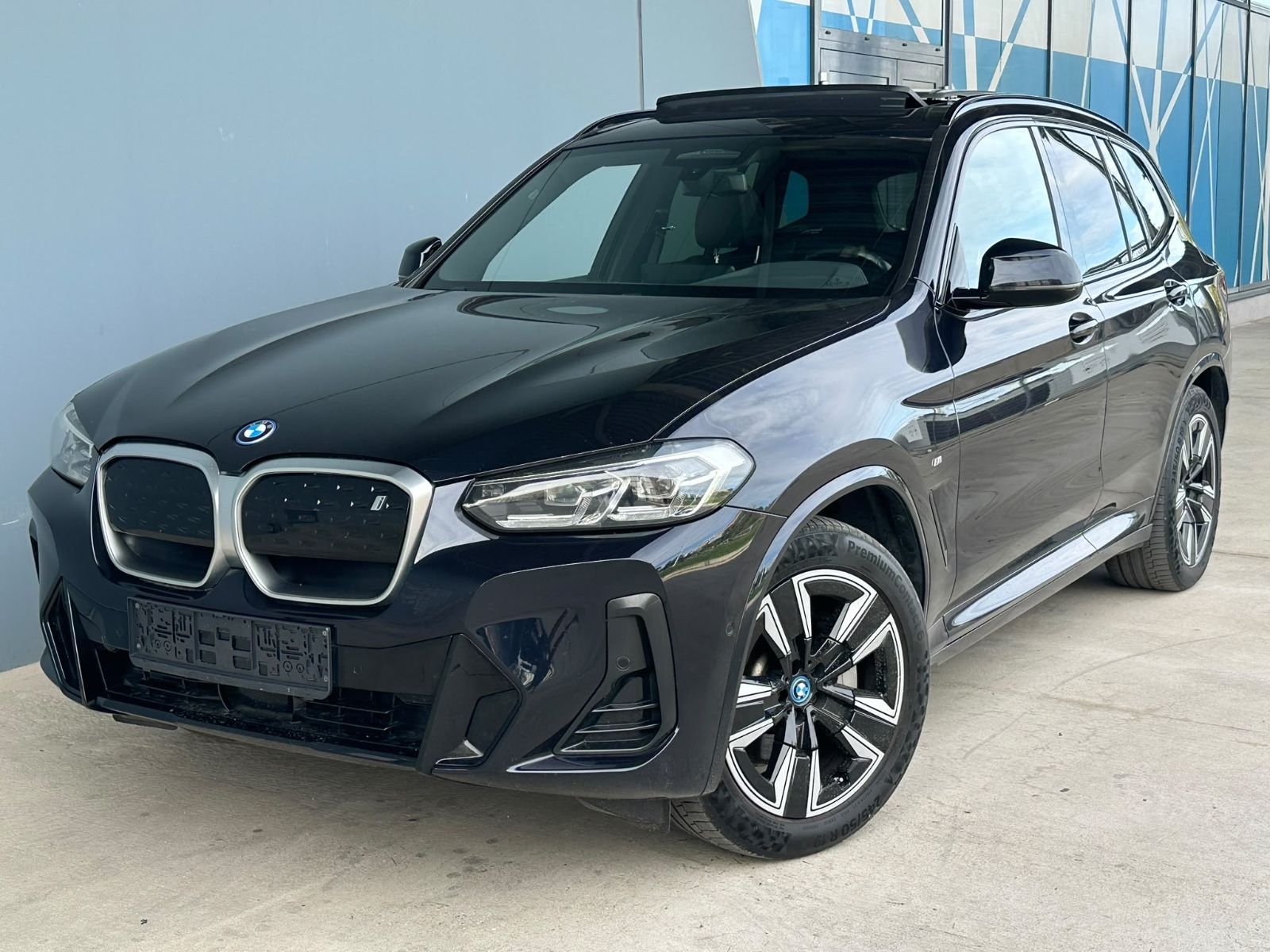 BMW iX3 M-Sport Panorama Leder Kamera Virtual