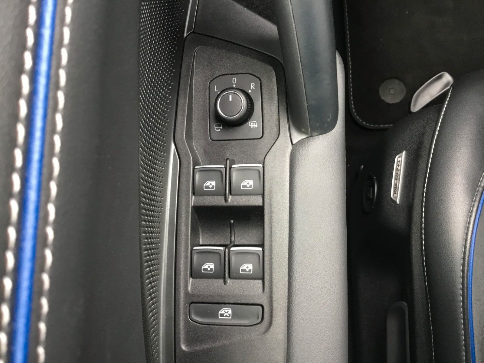 Fahrzeugabbildung Volkswagen Tiguan 2.0 TDI DSG 4M R-Line+AHK+20"+Matrix+Pano
