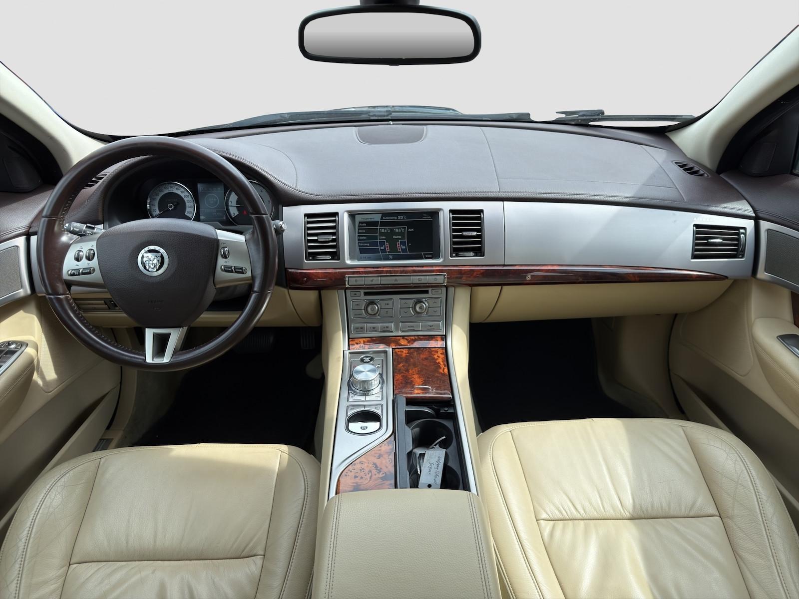 JAGUAR XF 3.0 V6 275CH LUXE