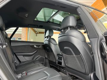 Audi Q8 - 11