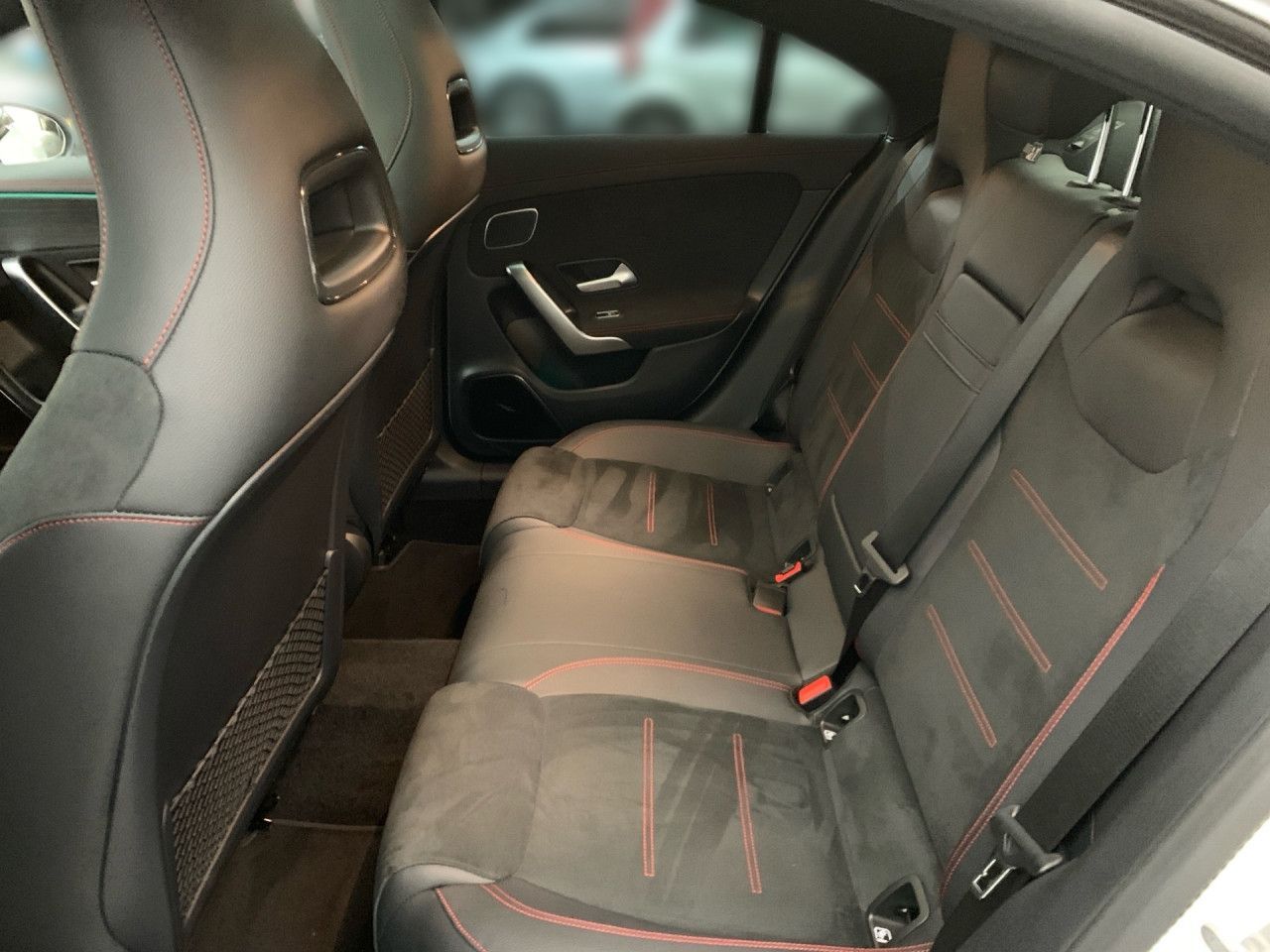 Mercedes-Benz CLA 200 d Edition AMG NIGHT DISTRO PANO 360° foto 12