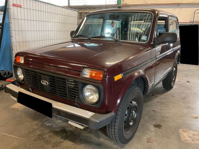 Lada Niva Only