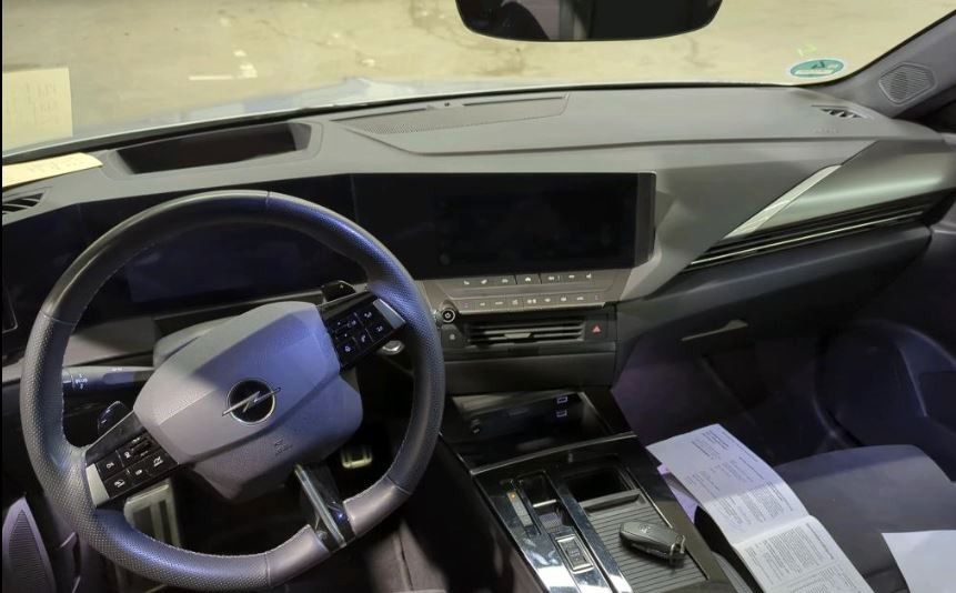 Fahrzeugabbildung Opel Astra L ST 1.5D ULTIMATE NAVI/LED/SPORT/VIRT/DAB