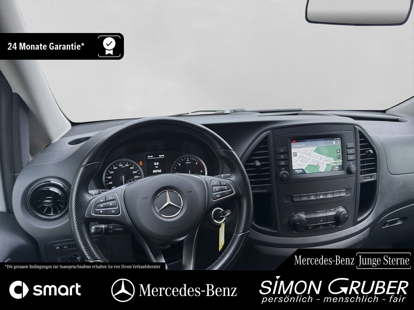 Fahrzeugabbildung Mercedes-Benz Vito 114 Tourer extralang Navi Kamera 8 Sitzer