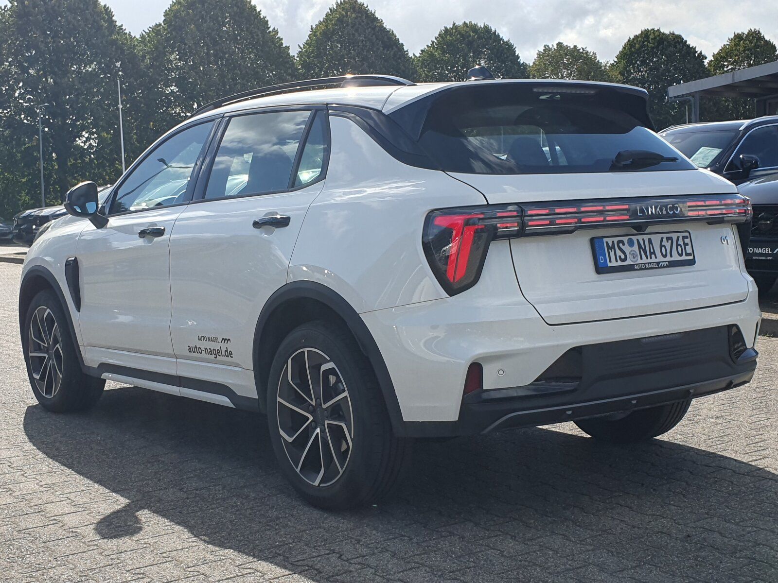 Lynk & Co 01