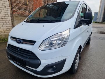 Ford Tourneo Custom - 2
