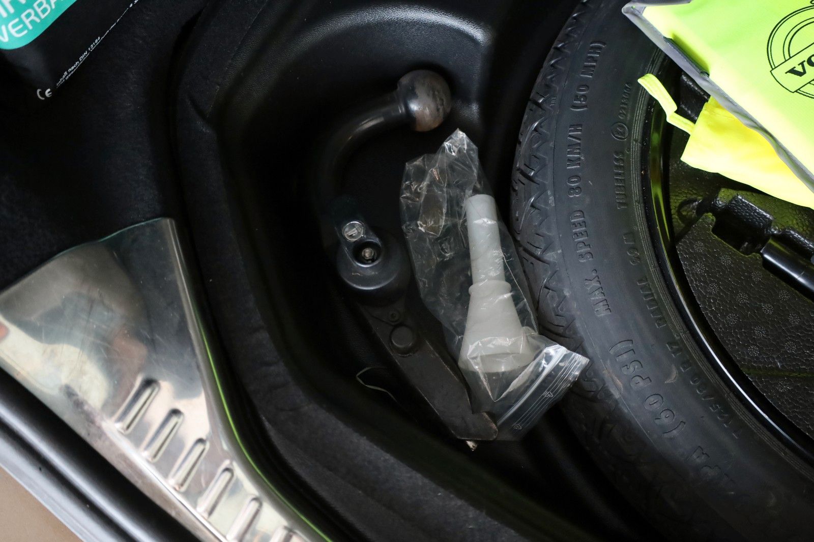 Fahrzeugabbildung Volvo V60 Cross Country Pro Leder,Navi,Xenon,SD,SH,Cam