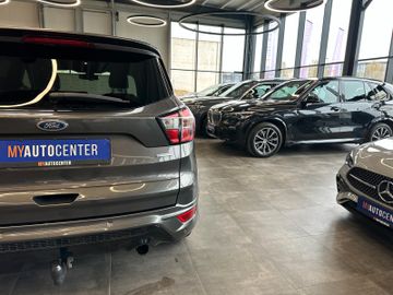 Ford Kuga ST-Line *Navi*BiXenon*ParkAss.*AHK*