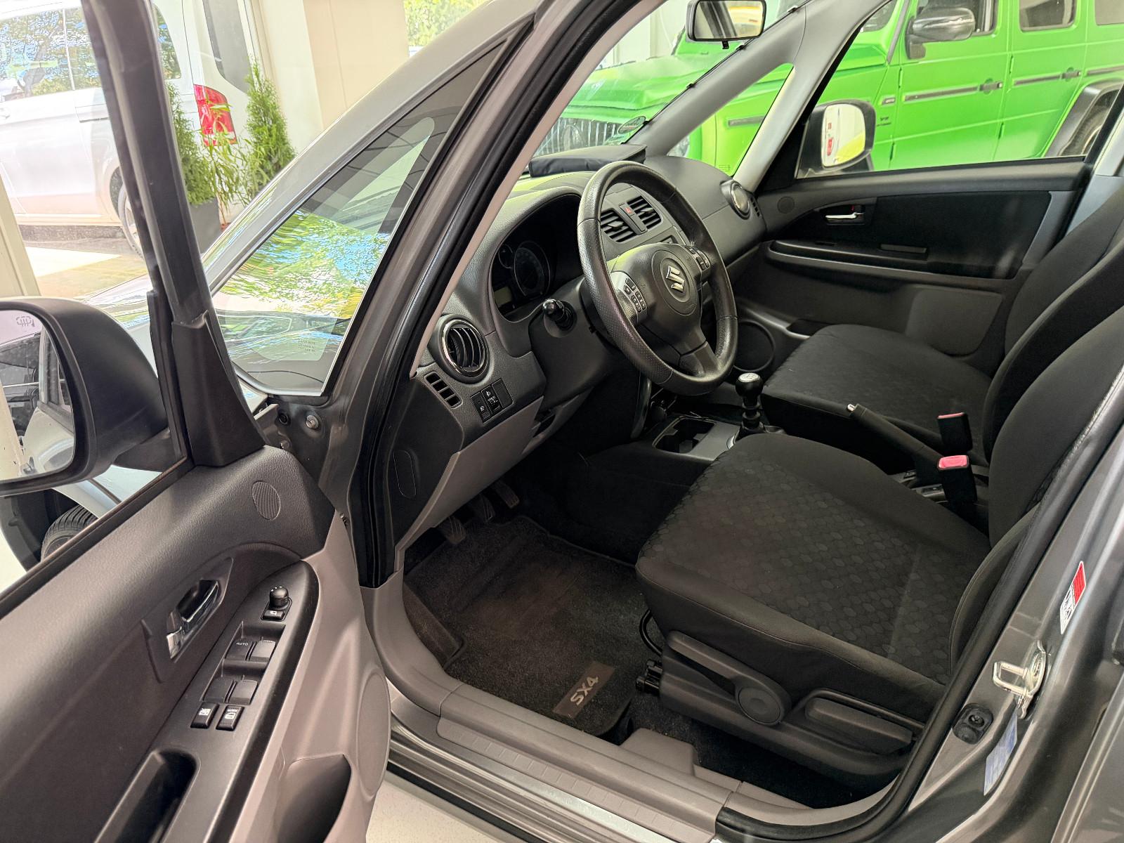 Suzuki SX4 2.0 DDiS 4WD Style Dashcam Navi PDC