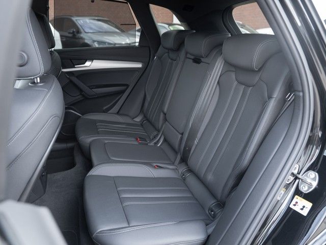 SQ5 3.0 TDI quattro LUFTFEDERUNG+AHK+MATRIX+B&O+