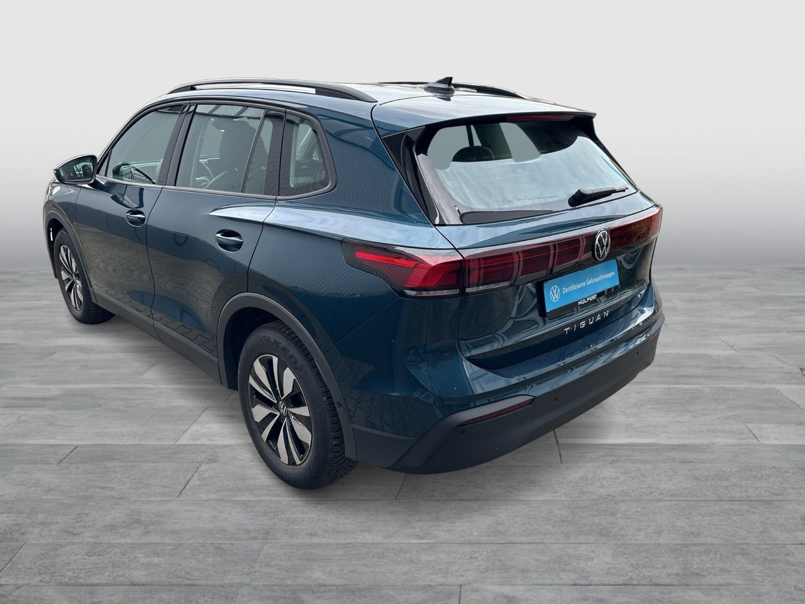 Volkswagen Tiguan 1.5 eTSI LIFE AHK CAM ACC NAVI CARPLAY foto 4