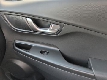 Hyundai Kona Elektro Select 2WD 64 kWh *ACC*LED*SITZHEIZ