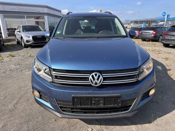 Volkswagen Tiguan - 2