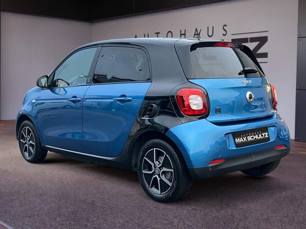 Fahrzeugabbildung Smart smart EQ forfour KLIMAAUTOMATIK*SITZH*KAMERA