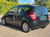 Mercedes-Benz A 170 Elegance Tüv-Insp Neu - Automatik *TOP* - Mercedes-Benz A 170: Elegance