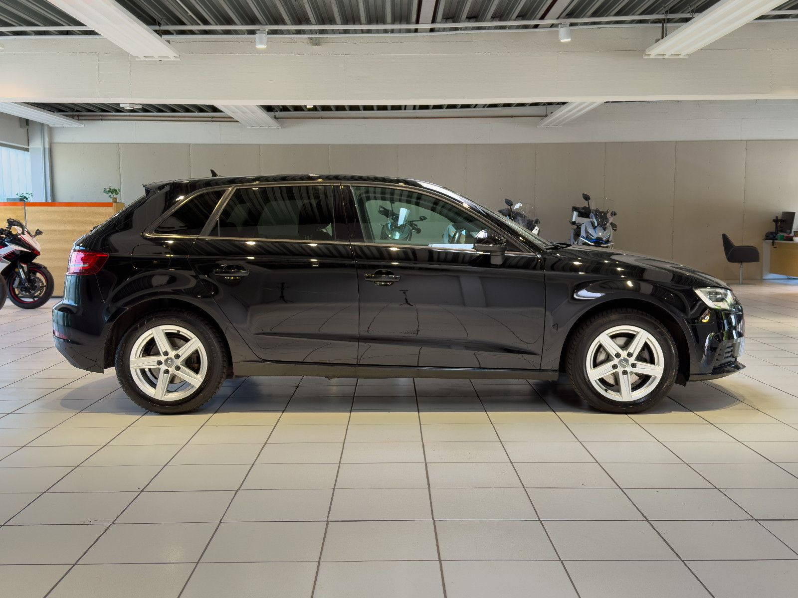 AUDI A3 — zdjęcie 4