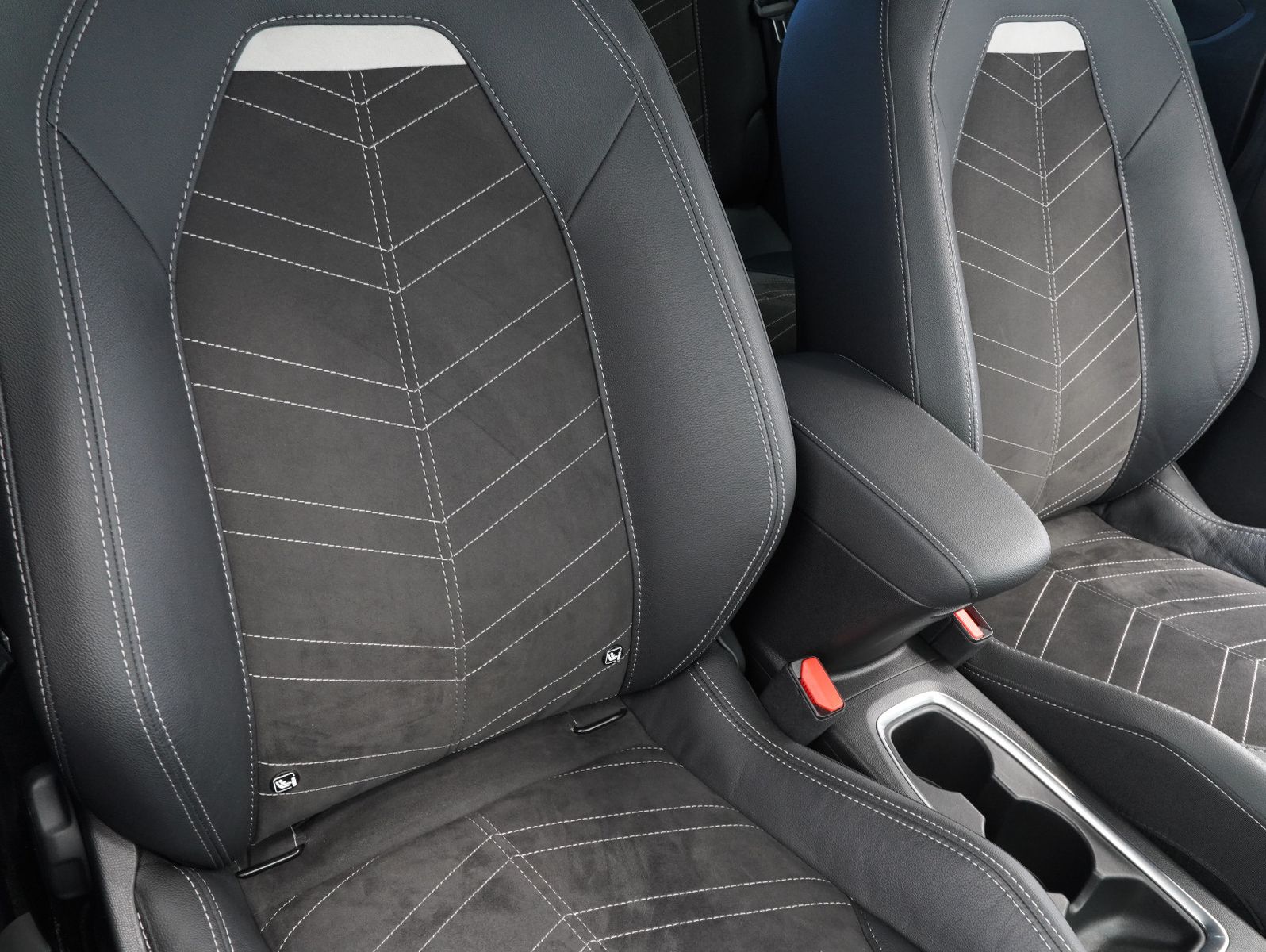 Fahrzeugabbildung Opel Corsa F e GS Line NAVI/KAMERA/11KW/SOH