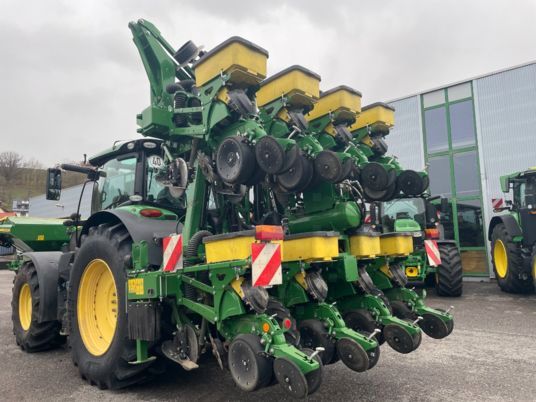 John Deere 1725 NT ExactEmerge mit FT180 