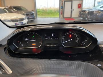 MYAUTOCENTER – Gebraucht- und Jahreswagen mit Werkstattservice in Pfaffenhofen Peugeot 2008 Active *Klima*PDC*Navi*