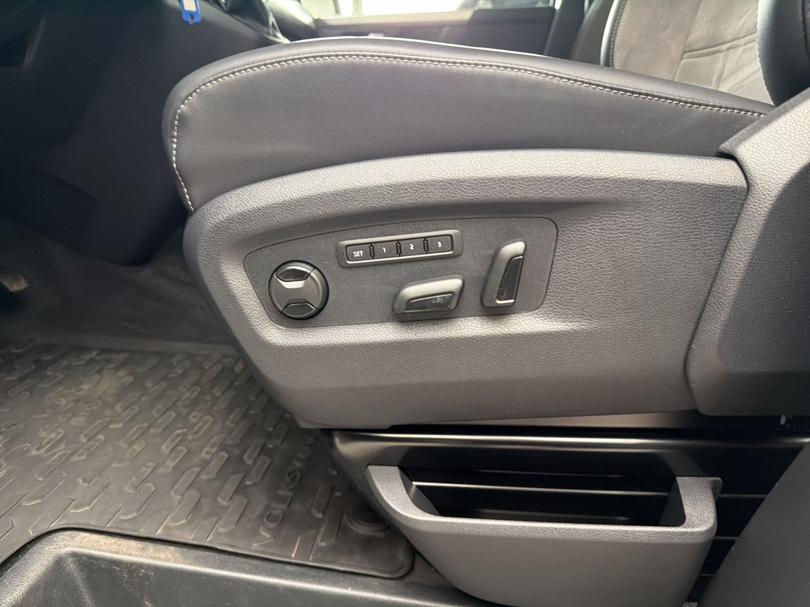 T6.1 California Beach Tour Edition 4M TDi DSG