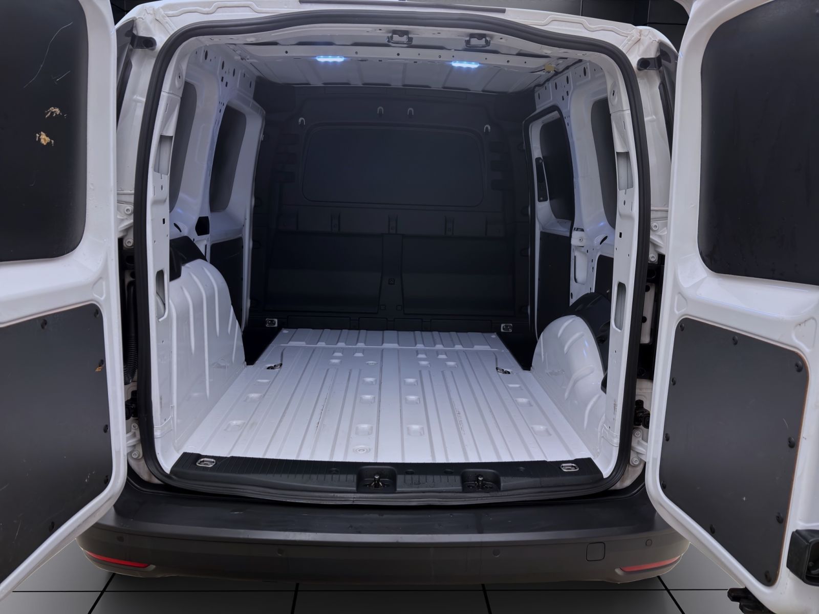 Volkswagen Caddy - Bild 4