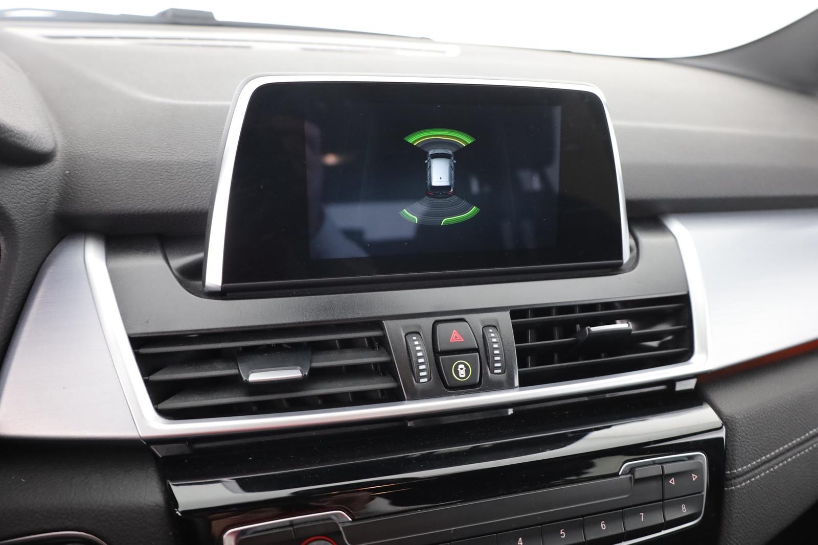 BMW 218 iA Gran Tourer M Sport LED Navi Teilleder PDC, миниатюра 27