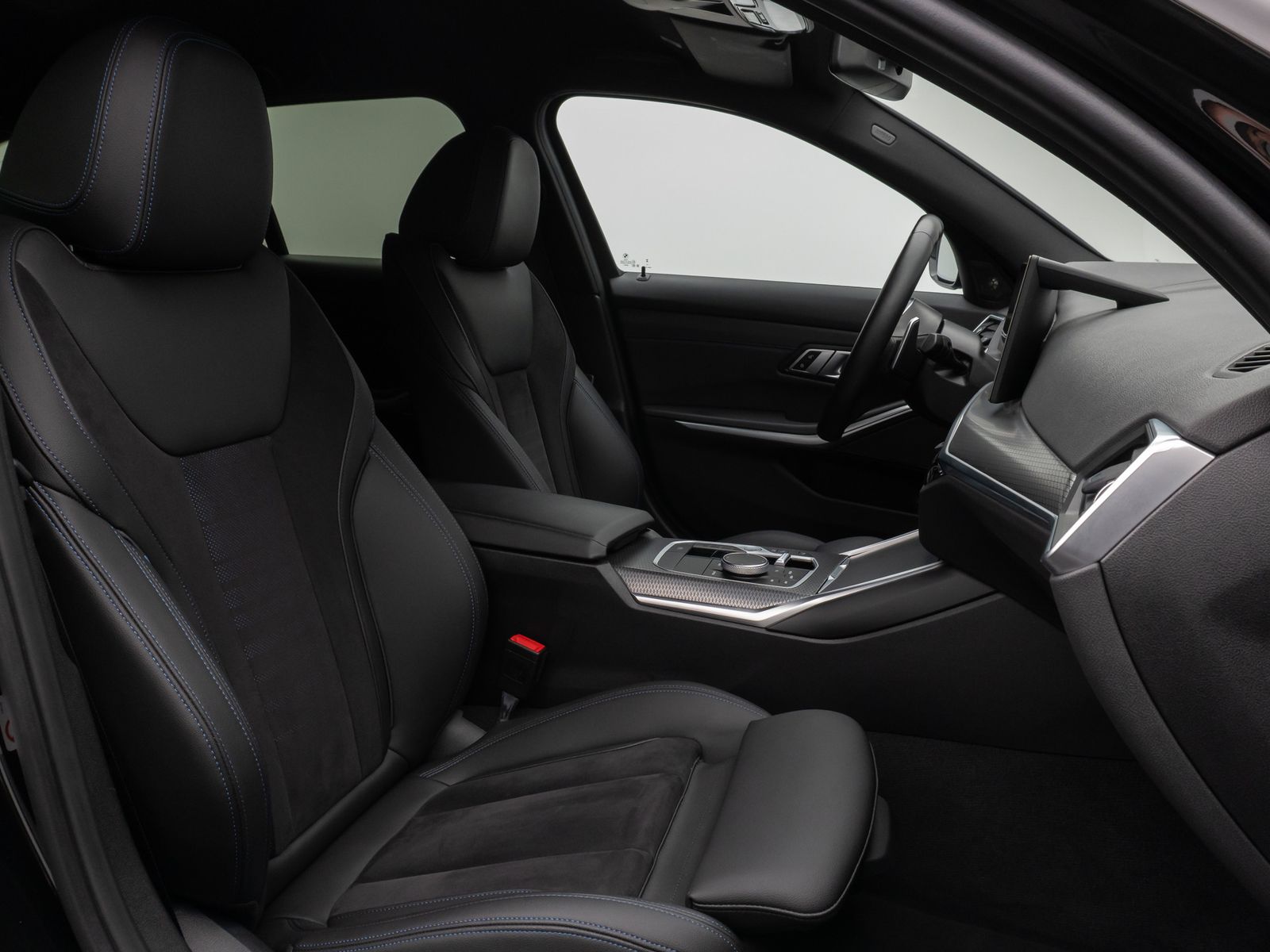 Fahrzeugabbildung BMW 330e M Sport Kamera DAB H/K CockPit+ Stop&Go 19"