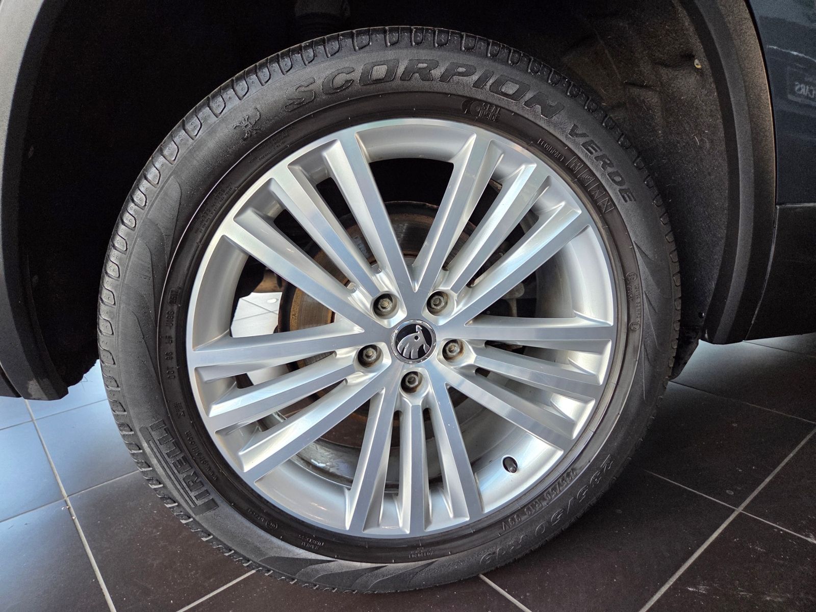 Fahrzeugabbildung SKODA Kodiaq Style 4x4 PANO MEMORY 360° STNDHZ