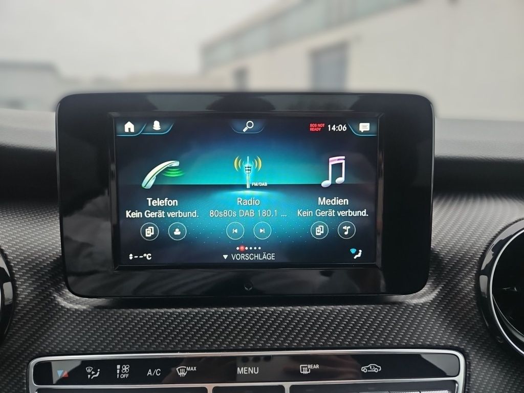 Fahrzeugabbildung Mercedes-Benz V 300 ED/L 4x4 AMG 2,5t AHK PANO DISTRONIC EASY