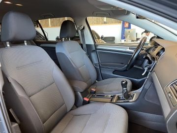 Volkswagen Golf VII Lim.  BMT *NAVI*SZHZ*PDC*TÜV-052027*