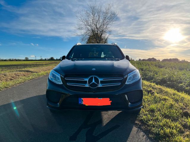 Mercedes-Benz GLE 350 Benziner 4 Matic Off- Roader AMG U...