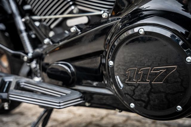 Fahrzeugabbildung Harley-Davidson STREET GLIDE ST 117 FLHXST  - KessTech -
