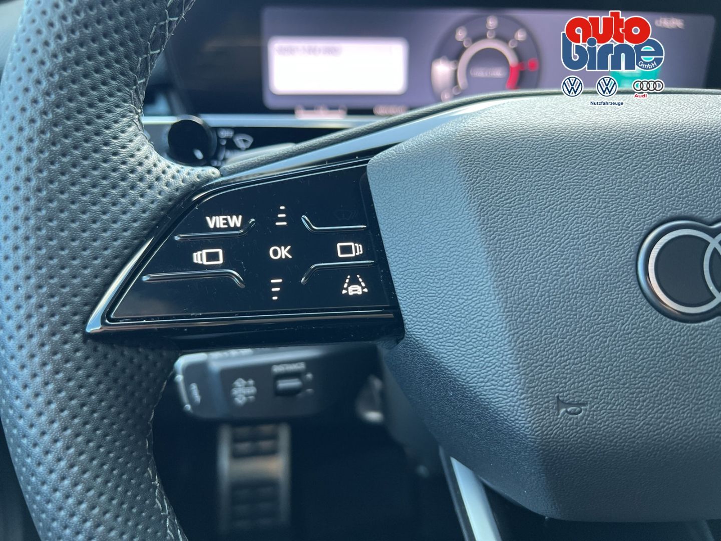 Q3 2.0 TDI Neues Modell Sportpaket Navi Digitale