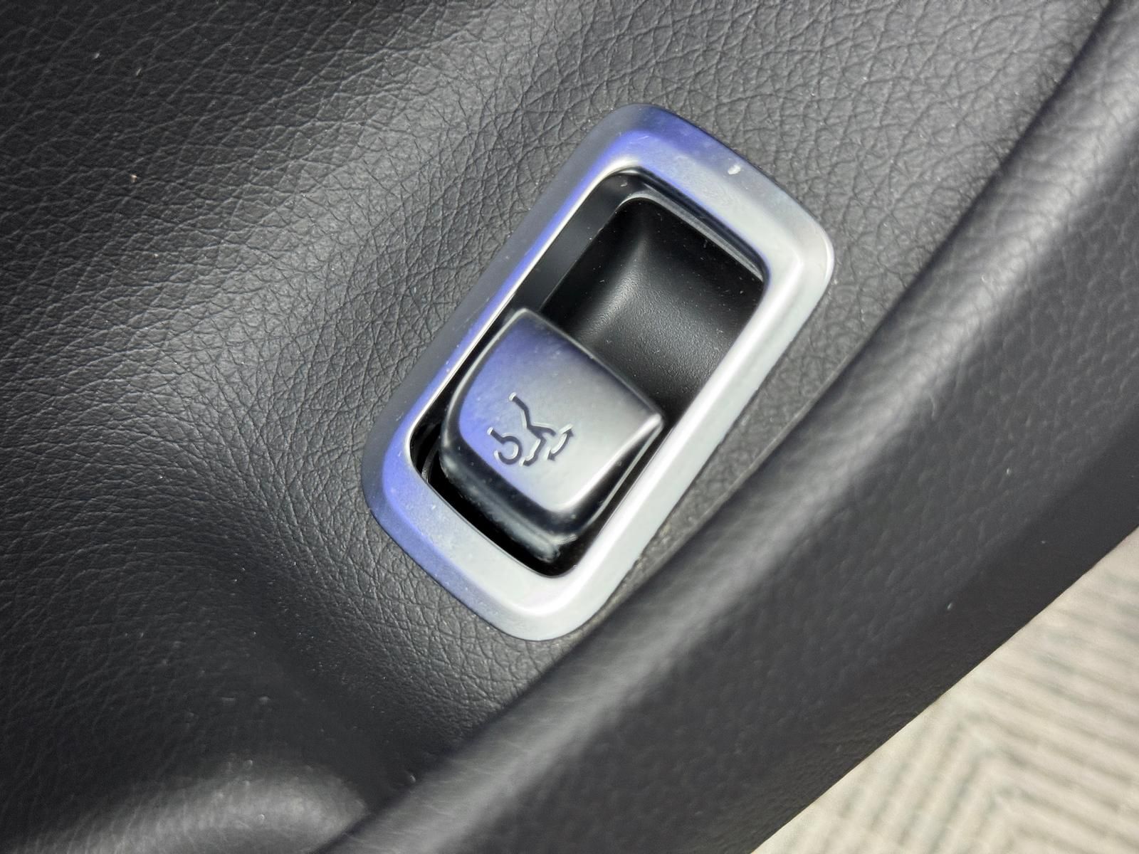 Fahrzeugabbildung Mercedes-Benz AMG 4MATIC/BURMES/HUD/PANO/DISTRO/3xTV/CHAUFFEUR