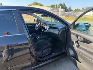 Nissan Qashqai - 10