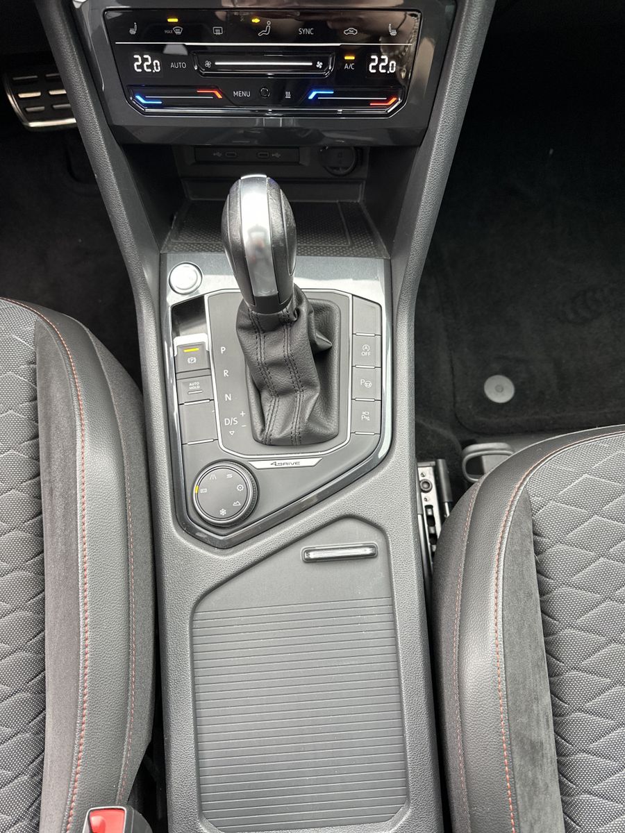Fahrzeugabbildung SEAT Tarraco 2.0 TSI DSG 4D FR NAV+LED+AHK+PANO+360°