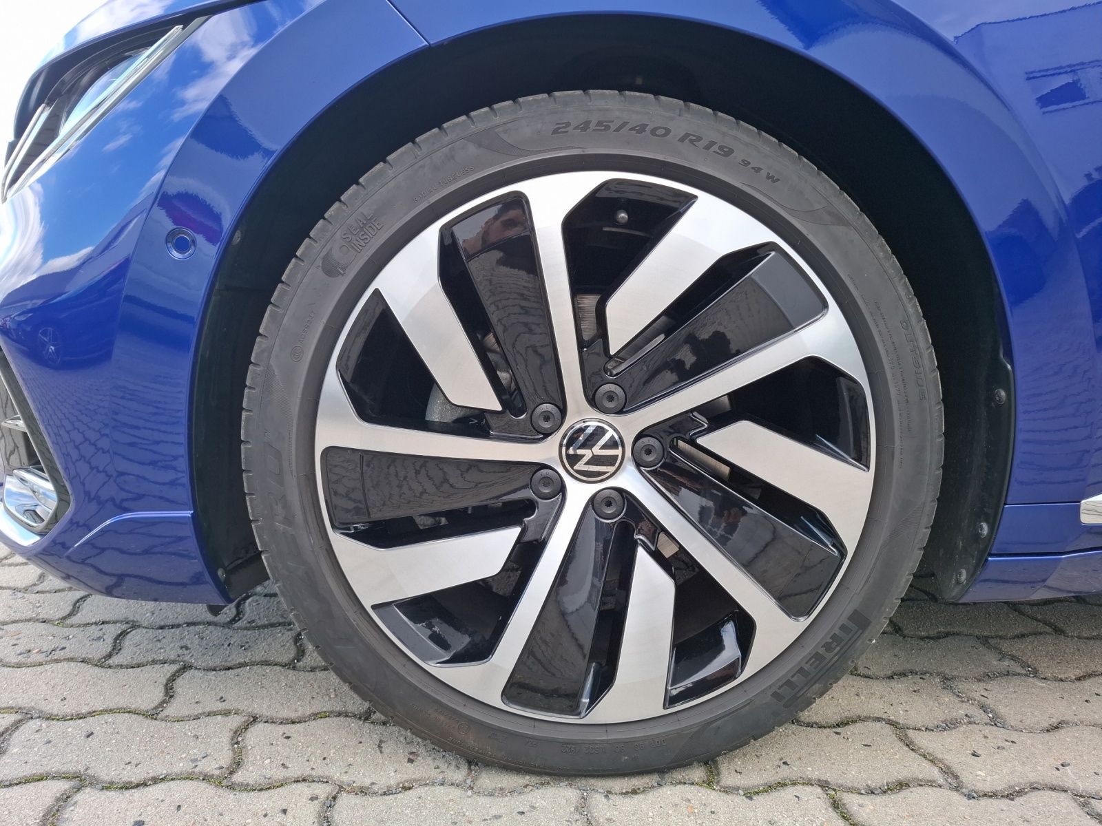 Fahrzeugabbildung Volkswagen Arteon SB TSI R-Line DSG LED Navi AID Pano Harma