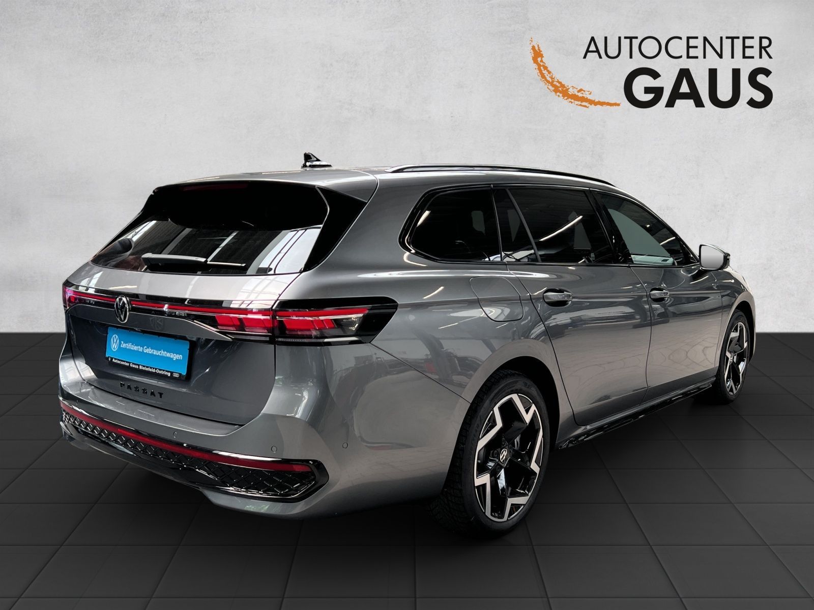 Passat Variant R-Line 1.5 TSI eHybrid AHK*Pano