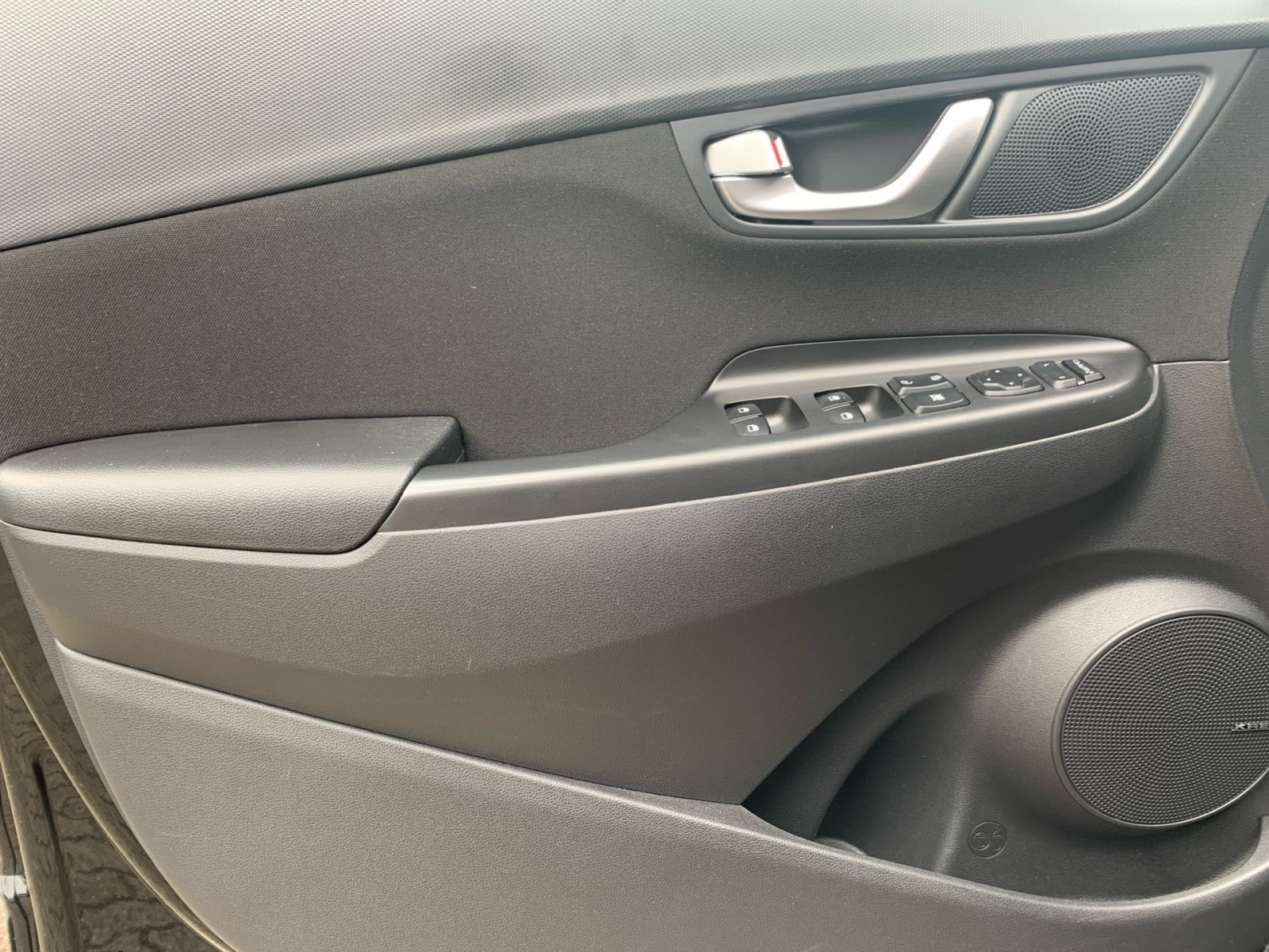 Fahrzeugabbildung Hyundai Kona 1.6 GDI Trend Hybrid LED Navi Kamera