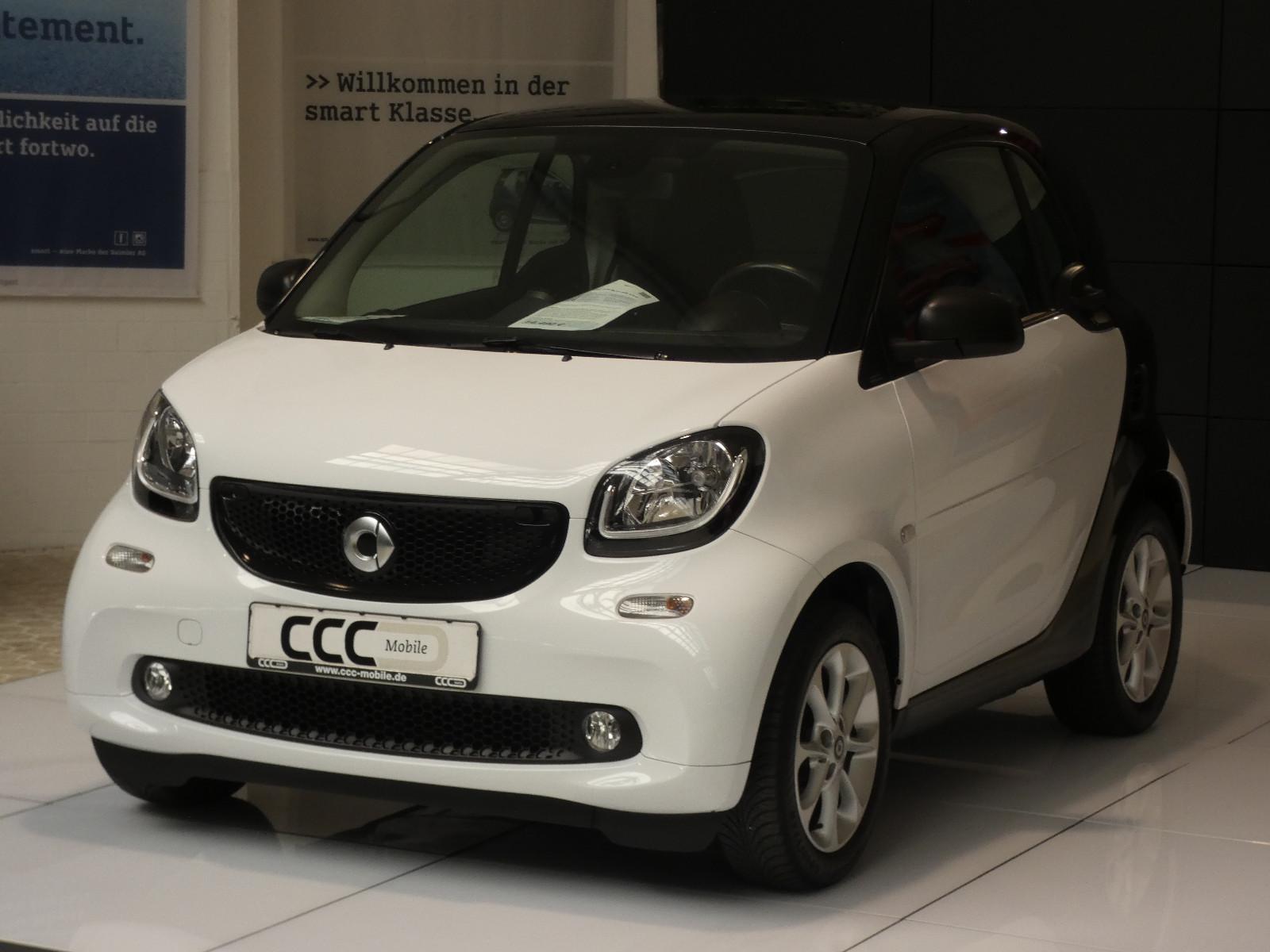 Smart fortwo coupe 71PS Servo SHZ Klima FSE Panorama