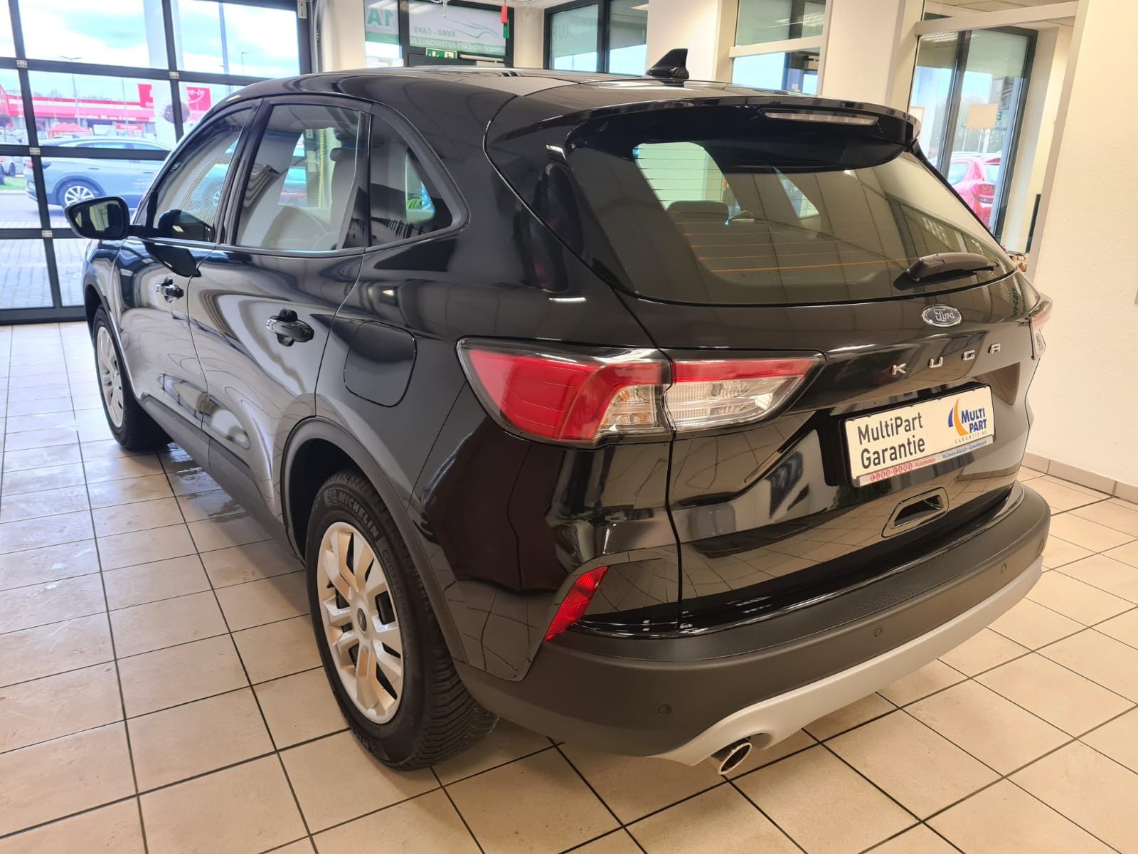 Fahrzeugabbildung Ford Kuga Cool & Connect / LED / 1. HAND