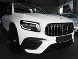 Mercedes-Benz GLB 35 AMG 4M/PANO/MEMORY/360°/BURMESTER/AHK - Mercedes-Benz GLB 35 AMG: Automatik