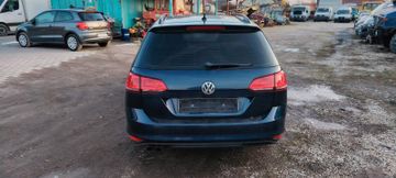Volkswagen Golf - 6