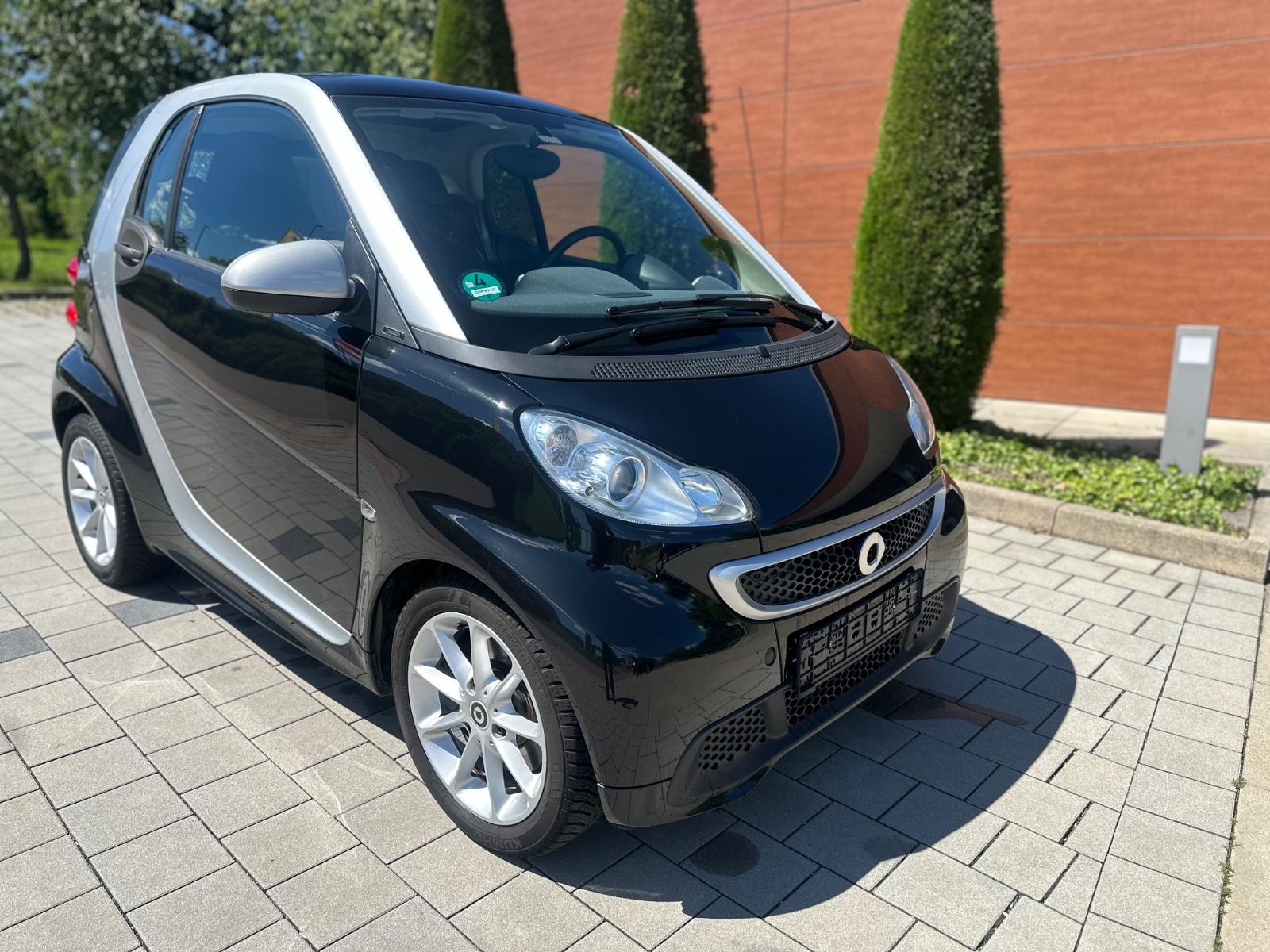 Smart ForTwo Micro Hybrid Drive*2.Hand*SHZ*Service Neu