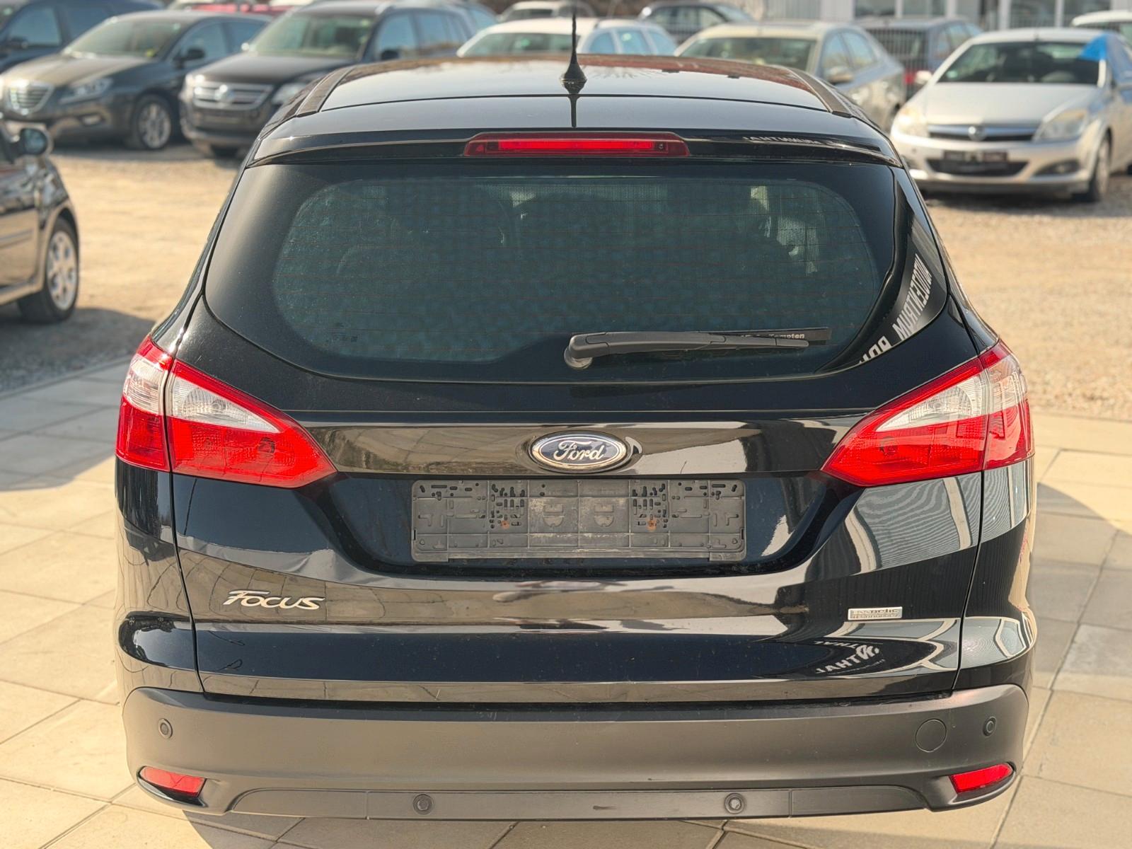 Ford Focus 2013 — photo 6