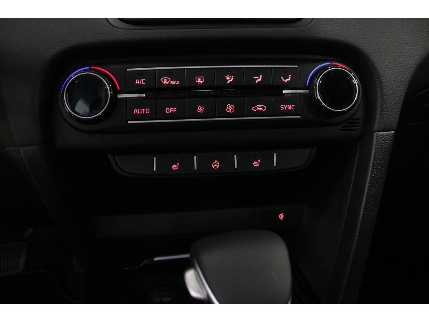 Fahrzeugabbildung Kia Ceed_sw Spirit Panoramadach Memory-Sitze Navi