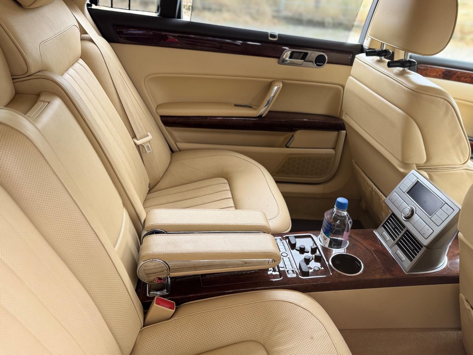 Volkswagen Phaeton 4.2 V8 4MOTION Tiptronic 4-Sitzer -