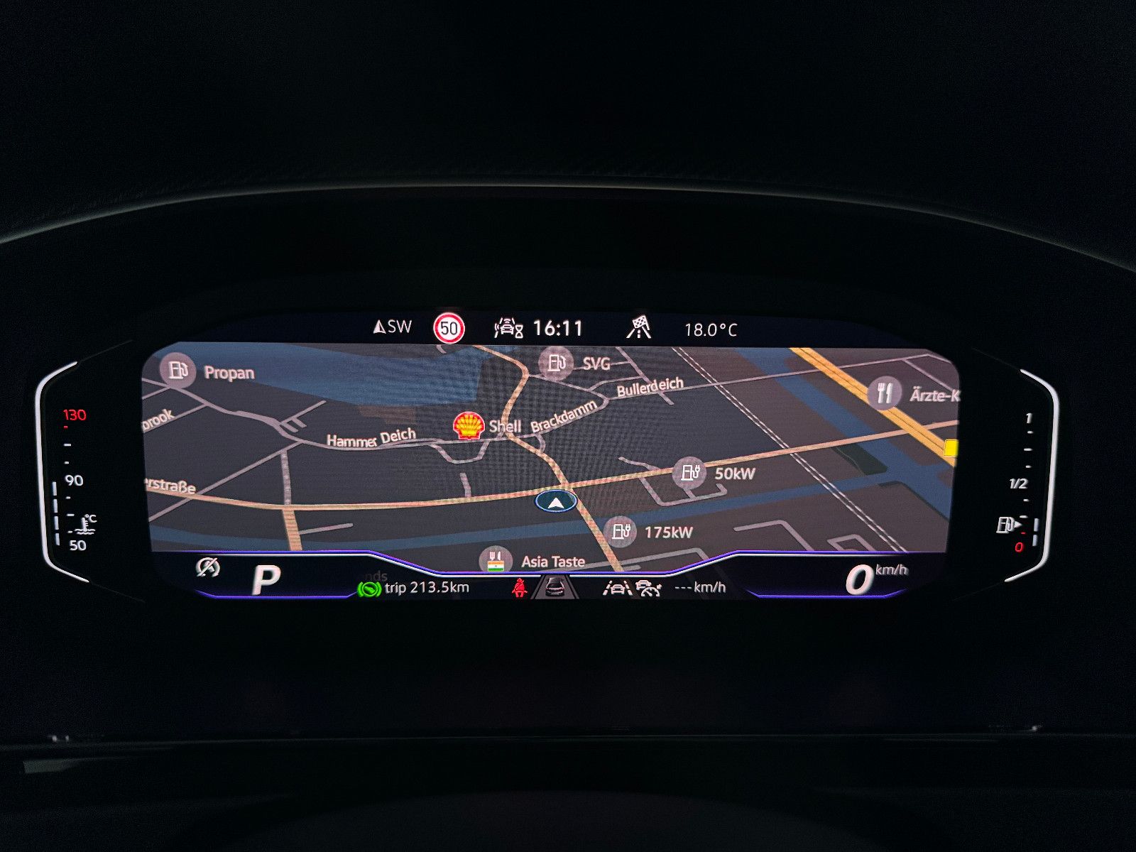 Fahrzeugabbildung Volkswagen ARTEON SB DSG ELEGANCE PANO IQ-LIGHT VW GARANTIE