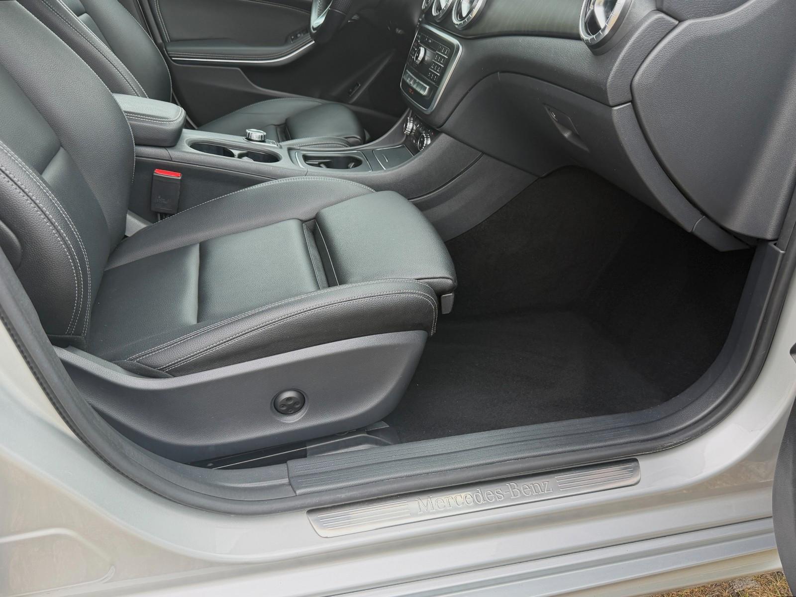 Mercedes-Benz CLA 250 Coupe *Leder *Navi *Kamera *Memory *LED