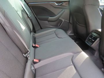 Fotografie 13 des Skoda KAMIQ 1.0l TSI 81kW TOUR Navi Sitzheizung Garant